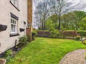 Photo 4- click for photo gallery